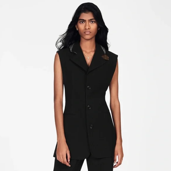 authentic LV iconic necklace - Picture 4 of 7